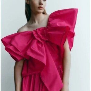 NWT Zara Fuchsia Rode Ruffled Asymetric Top | Size Small